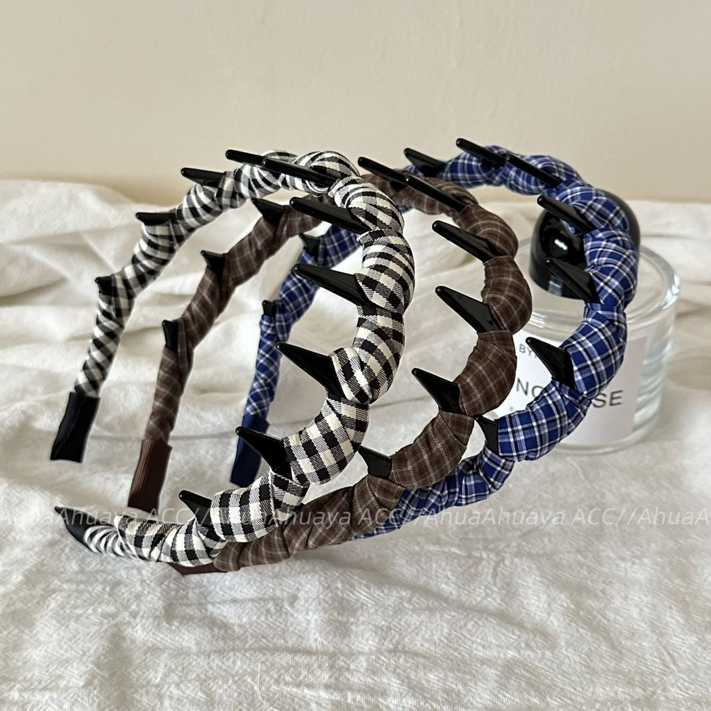2026 Korean Plaid Fabric Headband – Anti-Slip Teeth, Versatile & Chic